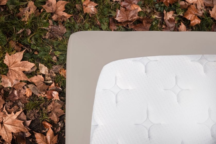 Superficie y laterales impermeables sábana bajera NaturZinc beige